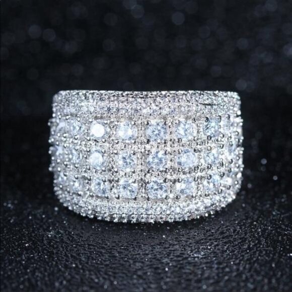 NEW 925 SILVER ROUND DIAMOND PAVE WIDE RING, CUTE RING, SHINY RING. - Picture 5 of 7